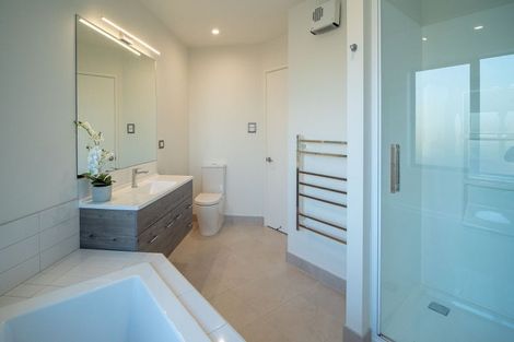 Photo of property in 64 Lakeview Lane, Mangawhai, 0573