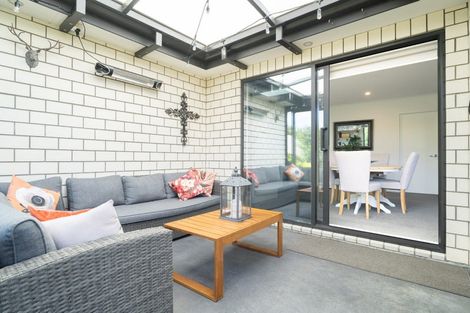 Photo of property in 35 Trelawny Terrace, Grenada Village, Wellington, 6037