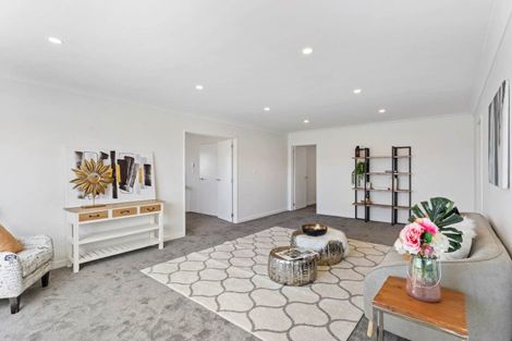 Photo of property in 35 Pacific Heights Road, Orewa, 0931