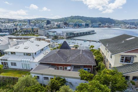 Photo of property in 53 Hawker Street, Mount Victoria, Wellington, 6011