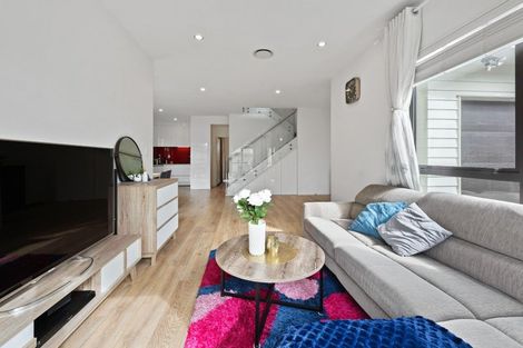 Photo of property in 142c Prince Regent Drive, Half Moon Bay, Auckland, 2012