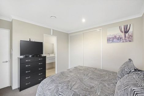 Photo of property in 9 Lloyds Close, Rolleston, 7614