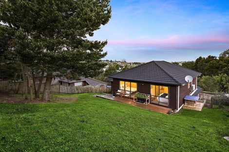 Photo of property in 45 Helleur Road, Massey, Auckland, 0614