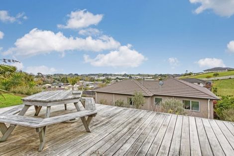 Photo of property in 36 Cape Vista Crescent, Pukekohe, 2120