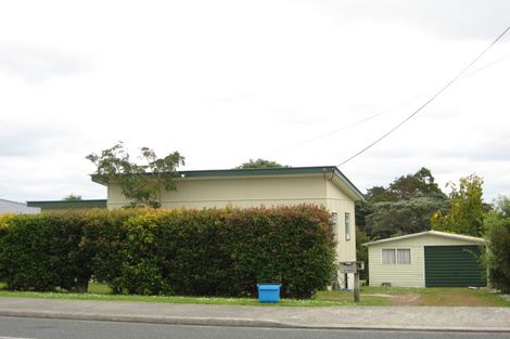 Photo of property in 1399 Whangaparaoa Road, Army Bay, Whangaparaoa, 0930