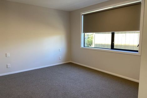 Photo of property in 33 Belt Road, Moturoa, New Plymouth, 4310