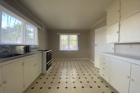 Photo of property in 118 Broderick Road, Johnsonville, Wellington, 6037