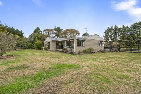 Photo of property in 21 Raumai Road, Bulls, 4894