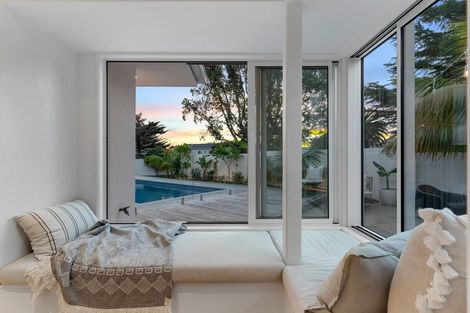 Photo of property in 27 Maygrove Drive, Orewa, 0931