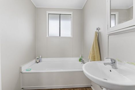 Photo of property in 30 Rangauri Street, Manaia, 4612