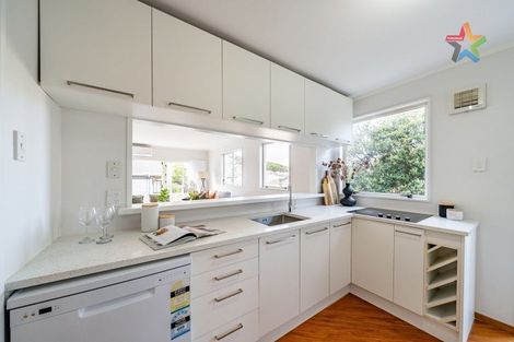 Photo of property in Mcfarlane Mews, 7/2 Mcfarlane Street, Mount Victoria, Wellington, 6011