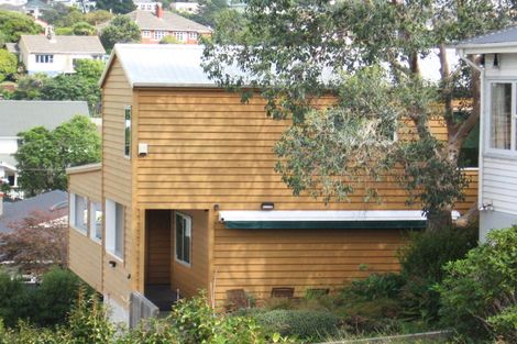 Photo of property in 30a Lucknow Terrace, Khandallah, Wellington, 6035