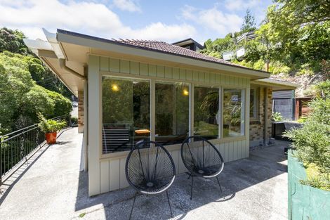 Photo of property in 6 Travers Street, Vogeltown, Wellington, 6021