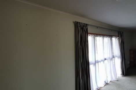 Photo of property in 14 Lyttelton Avenue, Forrest Hill, Auckland, 0620