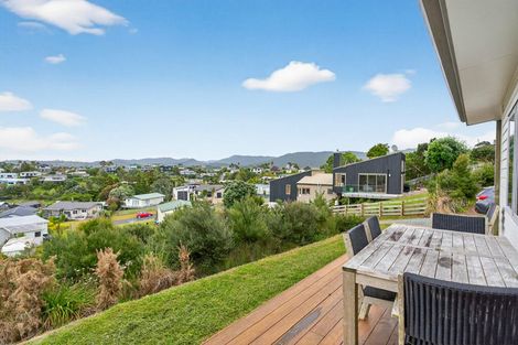 Photo of property in 30 Kanuka Place, Mangawhai Heads, Mangawhai, 0505