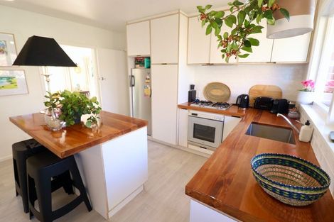 Photo of property in 2/10 Bretts Road, St Albans, Christchurch, 8052