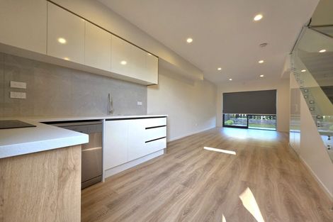 Photo of property in 4/2a Mantra Road, Massey, Auckland, 0614