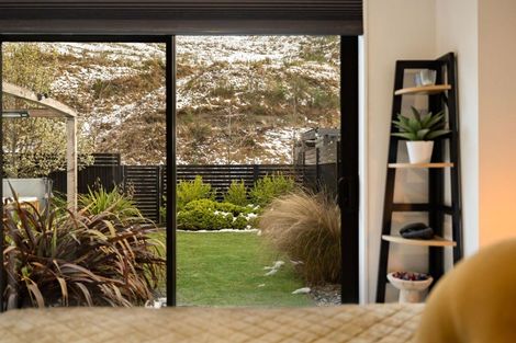 Photo of property in 5 Phoenix Lane, Arthurs Point, Queenstown, 9371