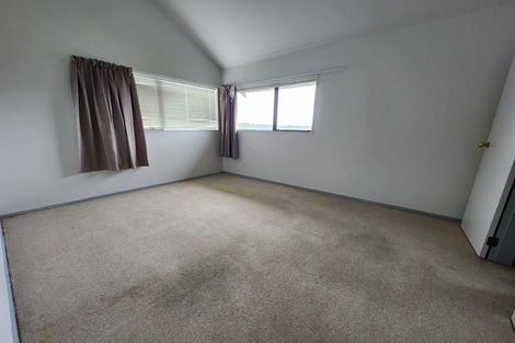 Photo of property in 33 Halladale Road, Papakowhai, Porirua, 5024