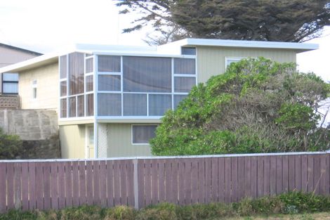 Photo of property in 35 Nelson Street, Foxton Beach, Foxton, 4815