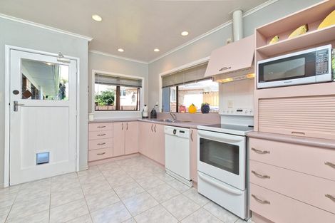 Photo of property in 12 David Avenue, Hillpark, Auckland, 2102