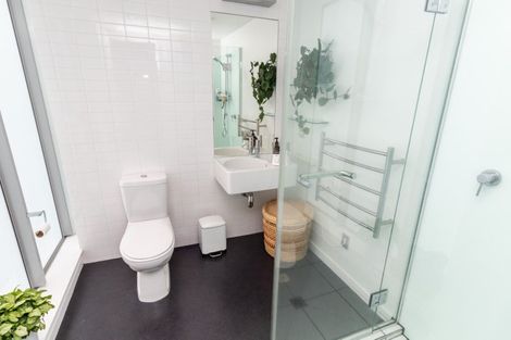 Photo of property in Portal Apartments, 5d/42 Cable Street, Te Aro, Wellington, 6011