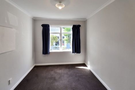 Photo of property in 12 Bristol Street, Island Bay, Wellington, 6023