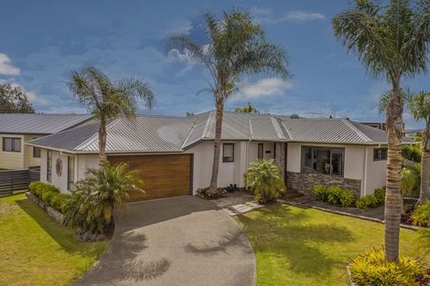 Photo of property in 11 Morcom Drive, Cooks Beach, Whitianga, 3591
