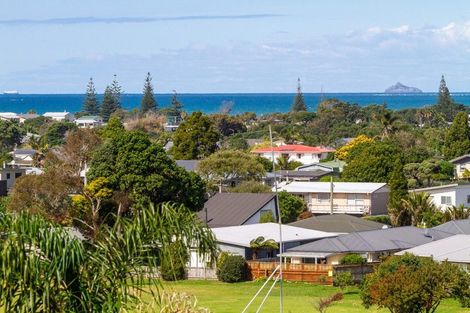 Photo of property in 22 The Crescent, Waihi Beach, 3611