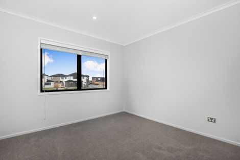 Photo of property in 6a Nohoanga Road, Karaka, Papakura, 2113