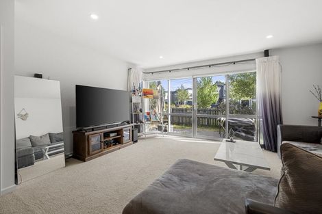 Photo of property in 11 Longueval Lane, Broomfield, Christchurch, 8042