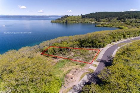 Photo of property in 71 Parawera Drive, Acacia Bay, Taupo, 3330