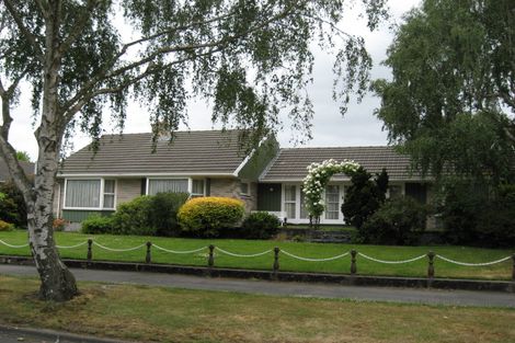 Photo of property in 4 Deepdale Street, Burnside, Christchurch, 8053