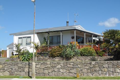 Photo of property in 22 Landscape Road, Coastlands, Whakatane, 3120