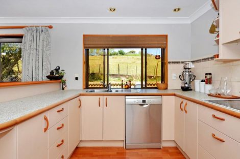 Photo of property in 1746 East Coast Road, Stillwater, Silverdale, 0794