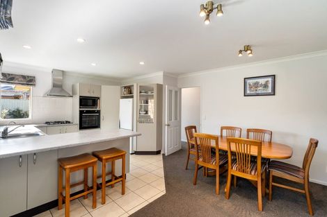 Photo of property in 4 Ashleigh Way, Waikanae Beach, Waikanae, 5036