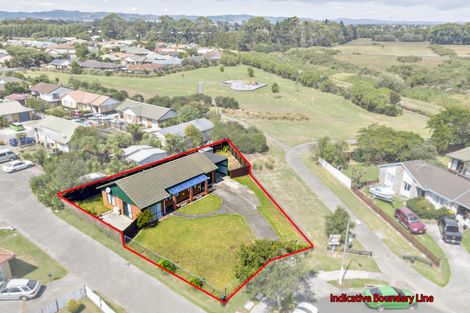 Photo of property in 34 Horlicks Place, Randwick Park, Auckland, 2105