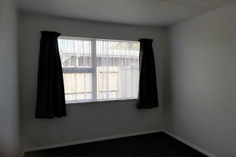 Photo of property in 2/175 Park Road, West End, Palmerston North, 4410