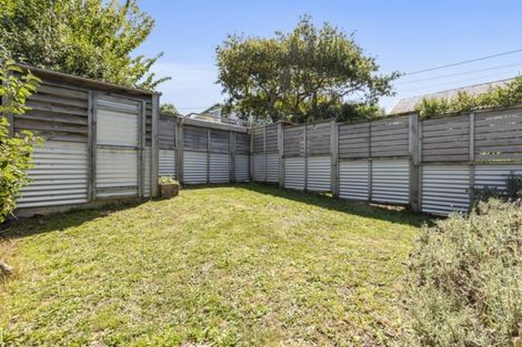 Photo of property in 1/19 Ranui Terrace, Tawa, Wellington, 5028