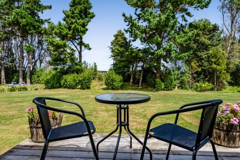 Photo of property in 2952 Eltham Road, Opunake, 4682