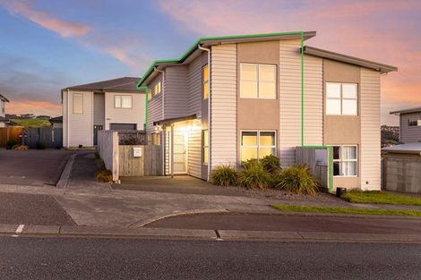 Photo of property in 184 Mark Avenue, Grenada Village, Wellington, 6037