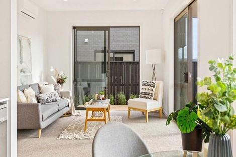 Photo of property in 2/38 Jane Maree Road, Kumeu, 0810