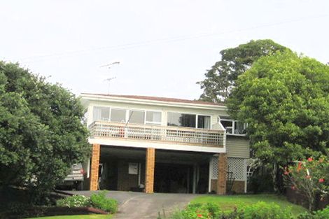 Photo of property in 3 Red Beach Road, Red Beach, 0932