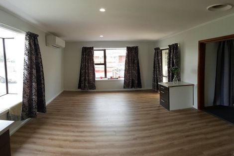 Photo of property in 21 Gainford Street, Avonhead, Christchurch, 8042