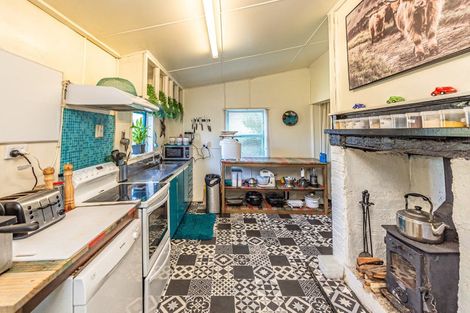Photo of property in 17 Gloag Street, Waverley, 4510