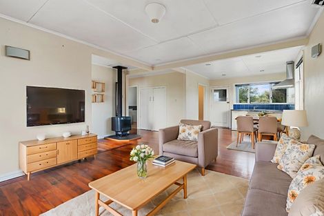 Photo of property in 23 Kent Street, Carterton, 5713