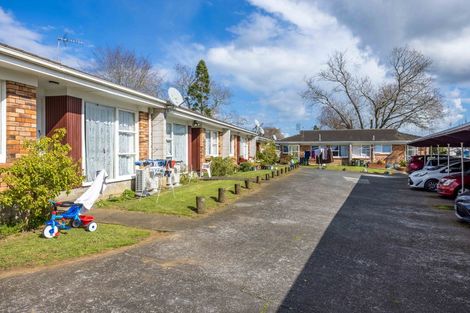 Photo of property in 28 Landscape Road, Papatoetoe, Auckland, 2025