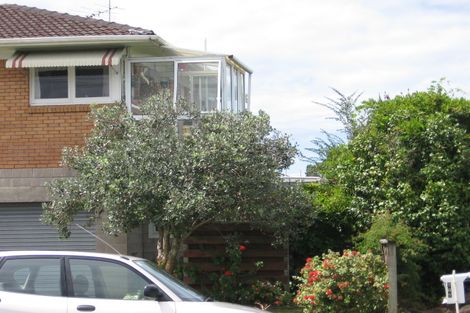 Photo of property in 3/769 Beach Road, Browns Bay, Auckland, 0630