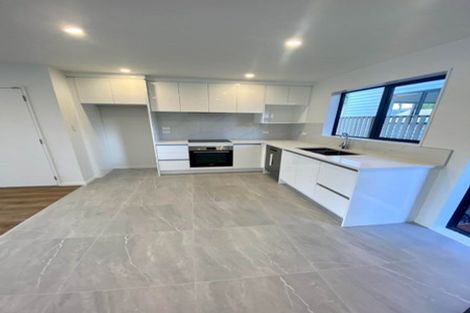 Photo of property in 1a Dundale Avenue, Blockhouse Bay, Auckland, 0600