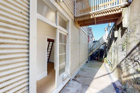Photo of property in 30 Devon Street, Aro Valley, Wellington, 6021